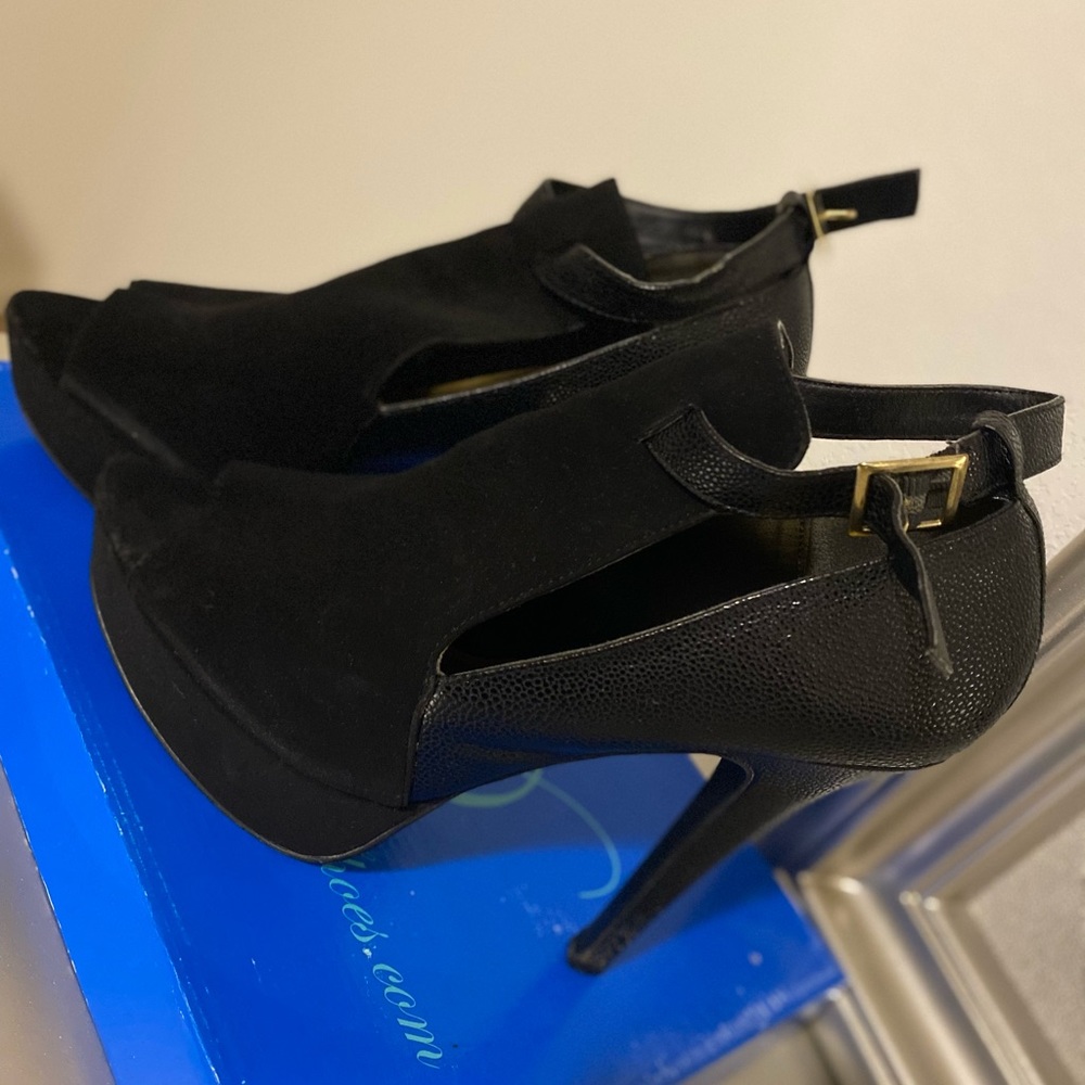Qupid Heels Black Suede & Croc Heels